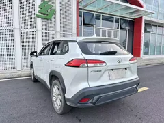 2023 Toyota Frontlander 2.0L CVT Elite, белый — фото 27