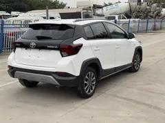 2022 Toyota Yaris L Zhixuan X 1.5L CVT Luxury Plus, белый — фото 8