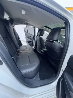 2021 Toyota Corolla 1.5L CVT Elite, белый — фото 12
