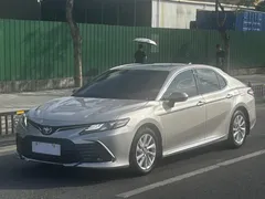 2023 Toyota Camry 2.0G Luxury — фото 1