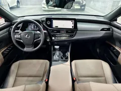 2022 Lexus ES 200 Excellence — фото 12