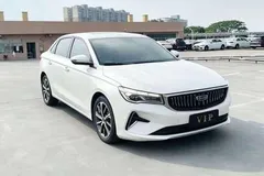 2022 Geely Emgrand 4th Gen 1.5L CVT Luxury, белый — фото 3