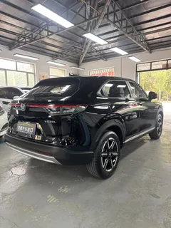 2023 Honda Vezel 1.5L CVT Tech, чёрный — фото 6
