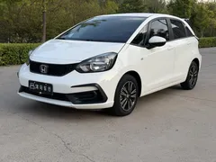 2021 Honda Fit 1.5L CVT, белый — фото 1