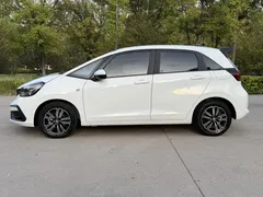 2021 Honda Fit 1.5L CVT, белый — фото 3