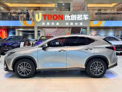 2023 Lexus NX 260 2WD — фото 3