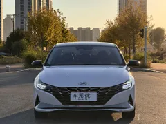 2022 Hyundai Elantra 1.5L CVT Flagship TOP, белый — фото 2
