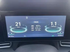 2022 Hyundai Elantra 1.5L CVT Flagship TOP, белый — фото 22