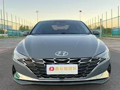 2022 Hyundai Elantra 1.5L CVT LUX Premium — фото 2
