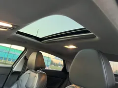 2022 Hyundai Elantra 1.5L CVT LUX Premium — фото 21