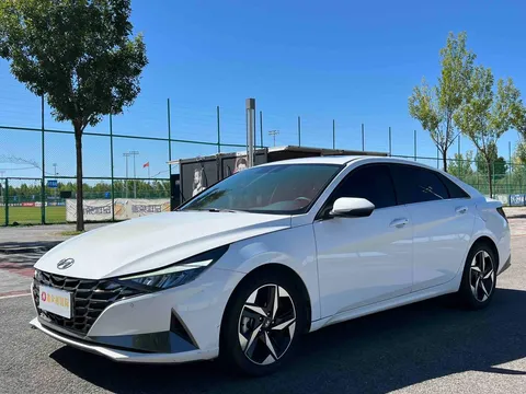 2022 Hyundai Elantra 1.5L CVT GLX Elite