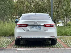 2023 Toyota Camry 2.0G Luxury, белый — фото 5
