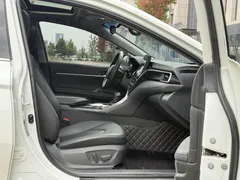 2023 Toyota Camry 2.0G Luxury, белый — фото 7