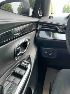2022 Toyota Yaris L Zhixuan 1.5L CVT Leading Plus, белый — фото 15