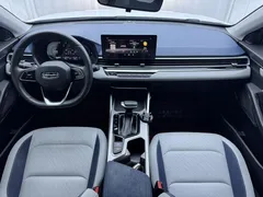 2022 Geely Emgrand 4th Gen 1.5L CVT Flagship, белый — фото 7