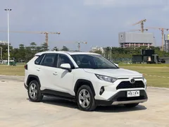 2022 Toyota RAV4 2.0L CVT 2WD Fashion, белый — фото 3