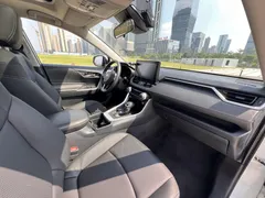 2022 Toyota RAV4 2.0L CVT 2WD Fashion, белый — фото 8