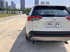 2022 Toyota RAV4 2.0L CVT 2WD Fashion, белый — фото 22