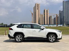 2022 Toyota RAV4 2.0L CVT 2WD Fashion, белый — фото 25