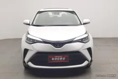 2022 Toyota C-HR 2.0L Leading, белый — фото 3