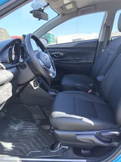 2022 Toyota Yaris L Zhixuan X 1.5L CVT Leading Plus, синий — фото 5
