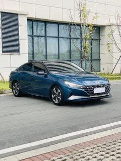 2022 Hyundai Elantra 1.5L CVT GLX Elite, синий — фото 3