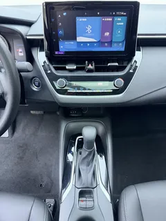 2021 Toyota Corolla 1.5L CVT Elite, белый — фото 11