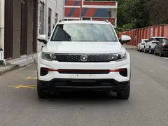 2022 Changan CS35 PLUS 1.6L GDI MT Luxury, белый — фото 3