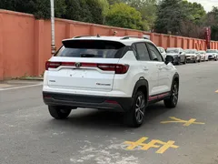 2022 Changan CS35 PLUS 1.6L GDI MT Luxury, белый — фото 5