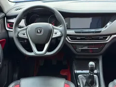 2022 Changan CS35 PLUS 1.6L GDI MT Luxury, белый — фото 16