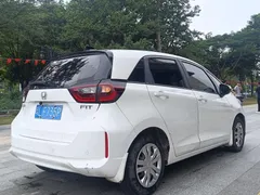 2022 Honda Fit 1.5L CVT Sunroof, белый — фото 4
