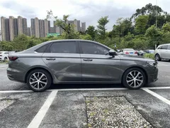 2023 Geely Emgrand 1.5L CVT Luxury Champion 4th Gen — фото 12