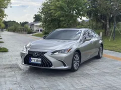 2022 Lexus ES 200 Excellence — фото 1