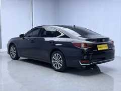 2022 Lexus ES 260 Excellence, чёрный — фото 5