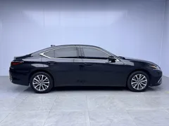 2022 Lexus ES 260 Excellence, чёрный — фото 8