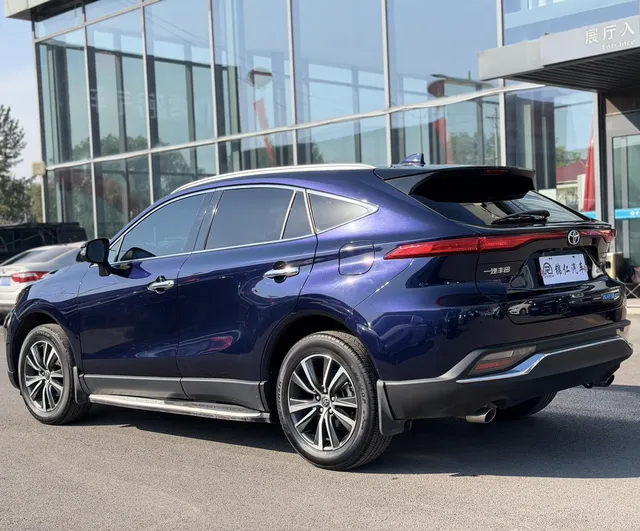 2022 Toyota Harrier 2.0L CVT 2WD Advance