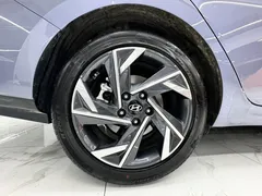 2023 Hyundai Elantra 1.5L CVT GLX Elite — фото 17