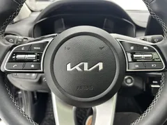 2023 Kia Cerato 1.5L IVT Luxury — фото 13