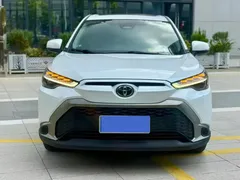 2023 Toyota Frontlander 2.0L CVT Sport, белый — фото 2