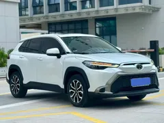 2023 Toyota Frontlander 2.0L CVT Sport, белый — фото 3