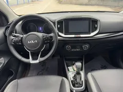 2021 Kia Yipao 1.4L CVT Sunroof, жёлтый — фото 6