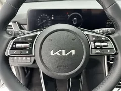 2023 Kia Seltos 1.5L IVT Premium, белый — фото 13