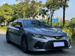 2021 Toyota Camry 2.5G Luxury — фото 3