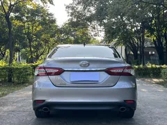 2021 Toyota Camry 2.5G Luxury — фото 4
