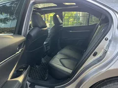 2021 Toyota Camry 2.5G Luxury — фото 8