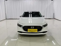 2023 Mazda Mazda3 2.0L AT, белый — фото 2