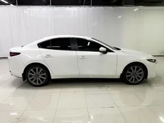 2023 Mazda Mazda3 2.0L AT, белый — фото 8