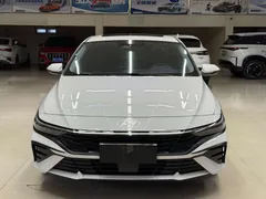 2023 Hyundai Elantra 1.5L CVT LUX Premium, белый — фото 2
