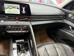 2023 Hyundai Elantra 1.5L CVT LUX Premium, белый — фото 12