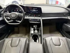 2023 Hyundai Elantra 1.5L CVT LUX Premium, белый — фото 20